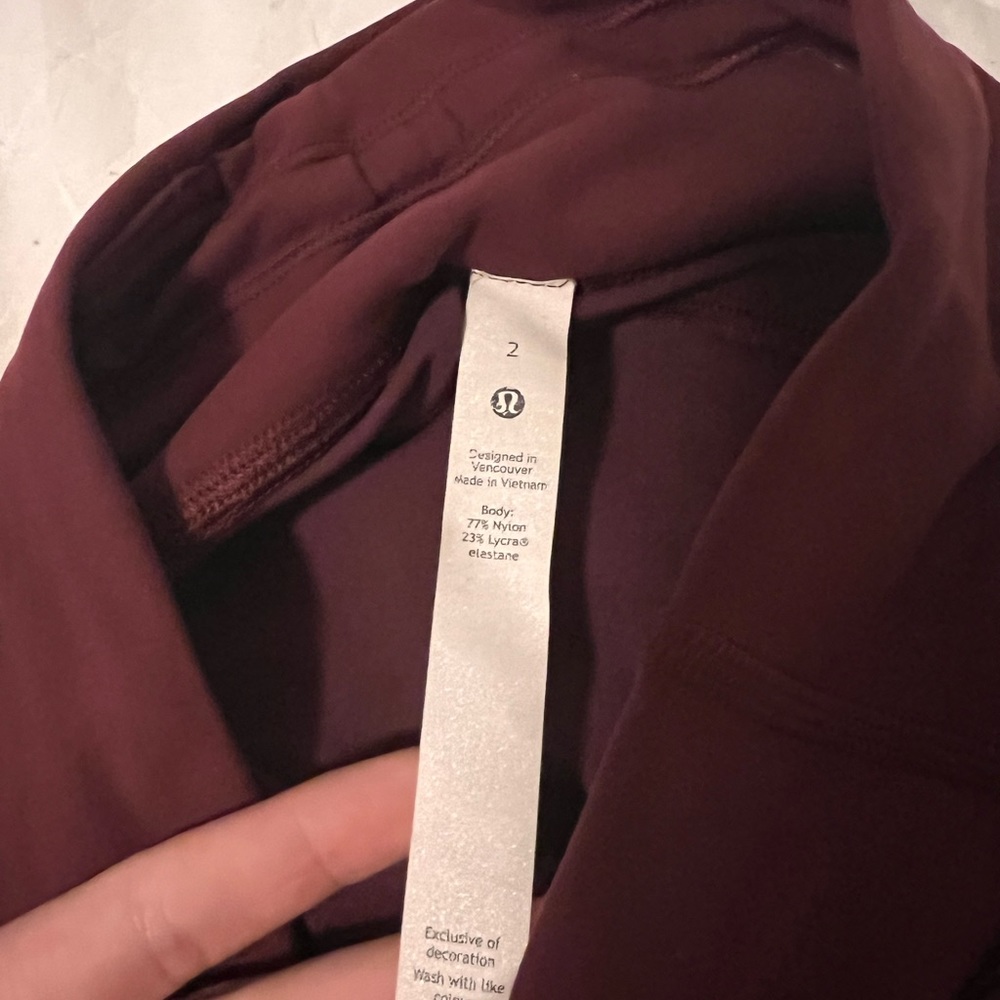Lululemon Wunder Under Leggings - Picture 4 of 7